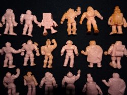 画像9: 丸越 のびるキン肉マン消しゴム（1袋30個入り分）