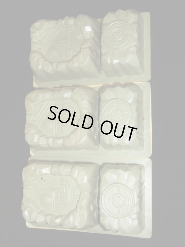 画像4: 宇宙怪獣・未開封全３種（森永食玩）A