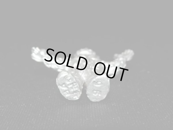 画像2: マザロン人（銀色）