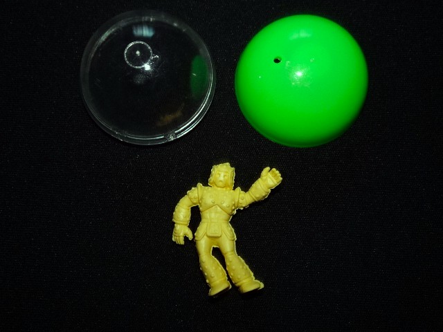画像1: 募集超人 ハニワマン（黄）