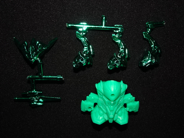 画像2: ストームガンダム・未切り（緑+緑メッキプラ）